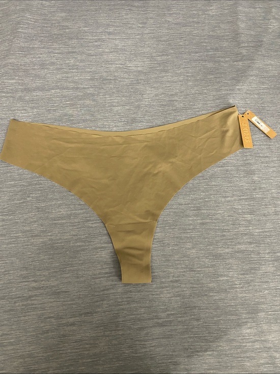 SKIMS Other - 3/$30 SKIMS Seamless Thong Panty in Tan